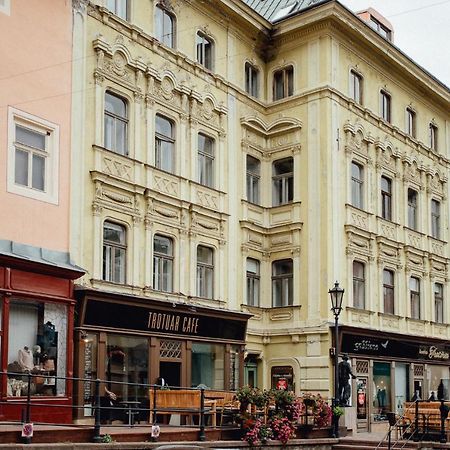 Boutique Apartments Banská Štiavnica エクステリア 写真
