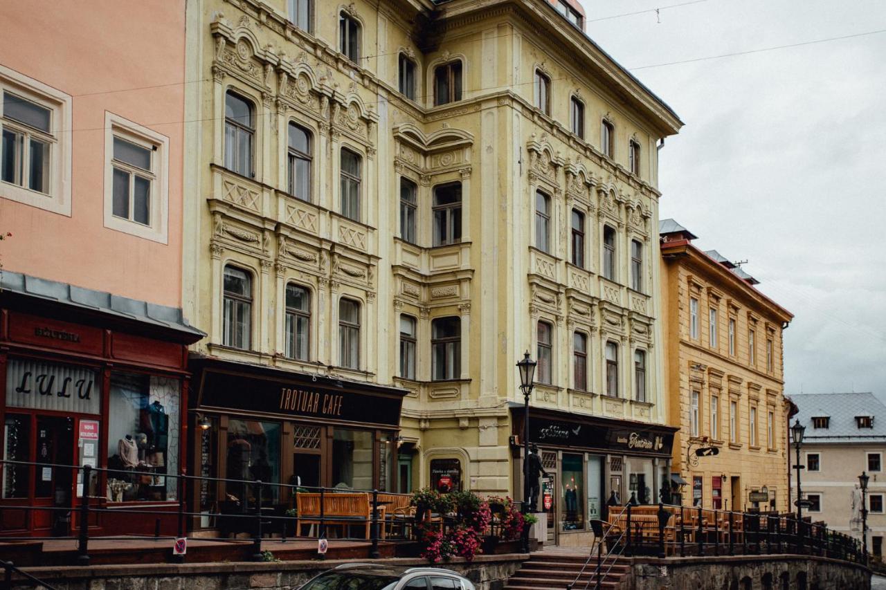 Boutique Apartments Banská Štiavnica エクステリア 写真