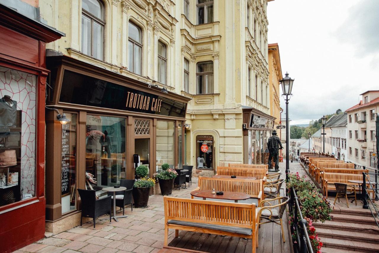Boutique Apartments Banská Štiavnica エクステリア 写真