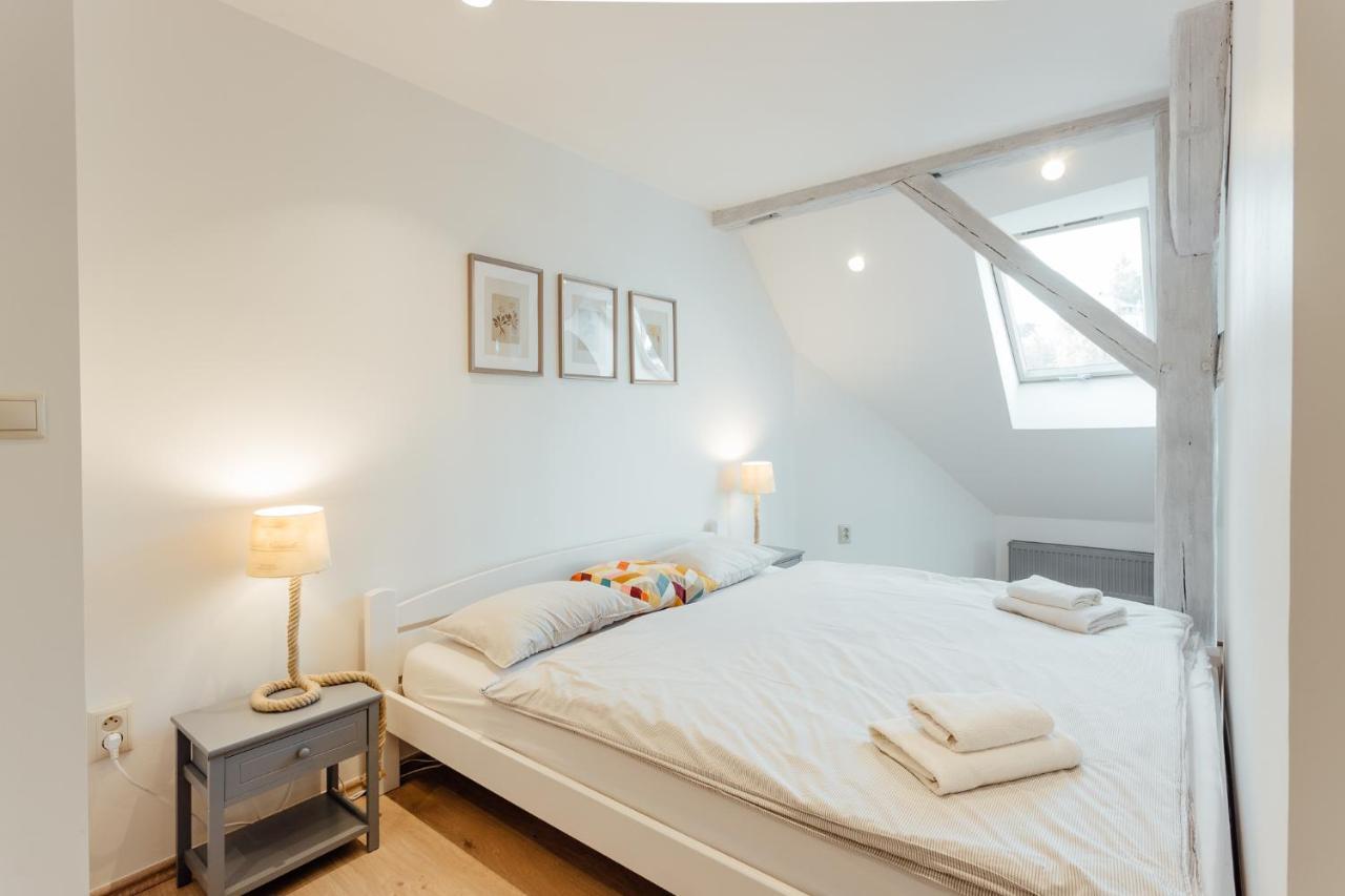 Boutique Apartments Banská Štiavnica エクステリア 写真